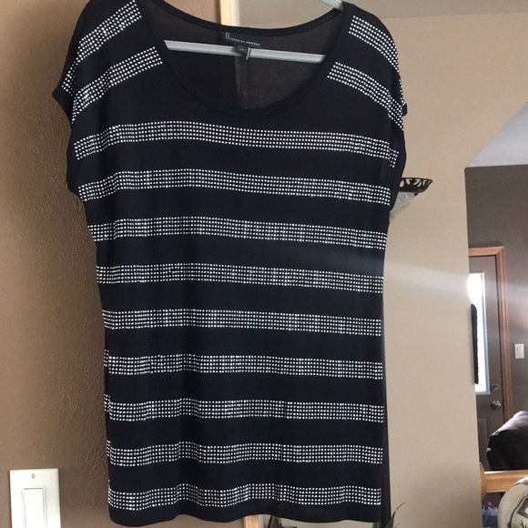 ♥️♥️I Jeans by Buffalo dressy top, size large♥️♥️ - Picture 1 of 4